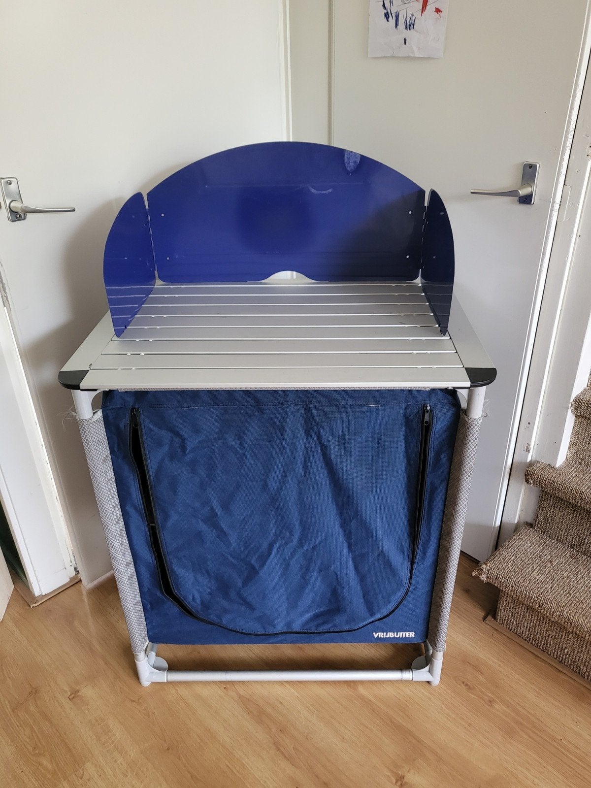 Vrijbuiter Campingkeuken met Windscherm en Opbergruimte, Ophalen, Gebruikt