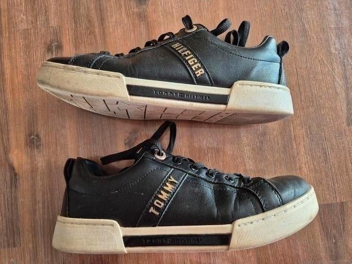 Tommy hilfiger sneakers maat 37, Kleding | Dames, Schoenen, Zwart, Ophalen of Verzenden, Tommy Hilfiger, Sneakers of Gympen