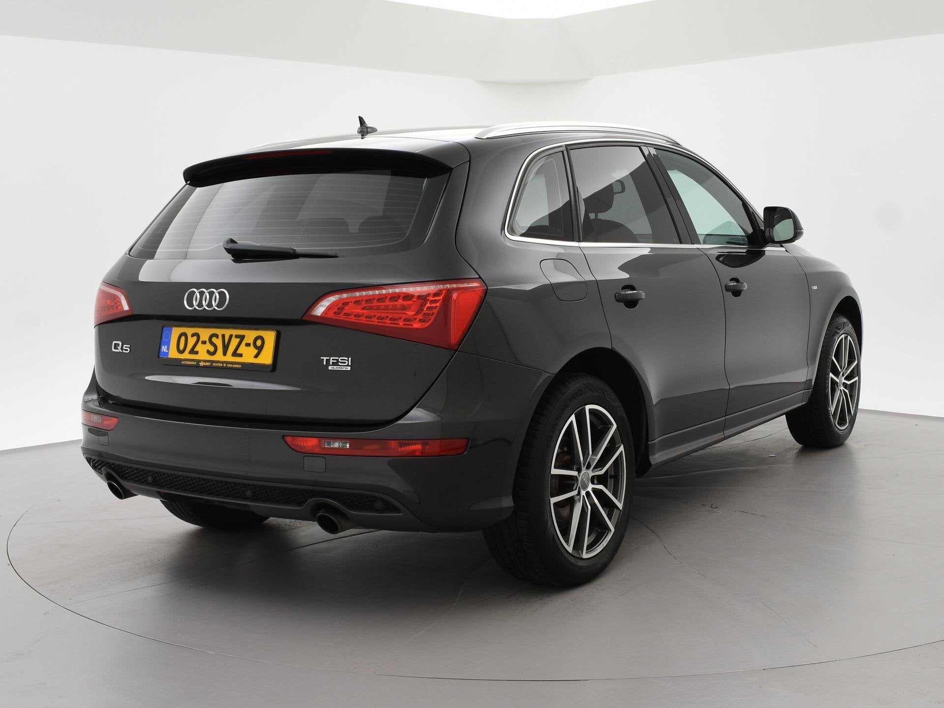 Audi Q5 2.0 TFSI 211 PK QUATTRO S-LINE + BANG & OLUFSEN | TR, Automaat, Zwart, 4 cilinders, Leder en Stof