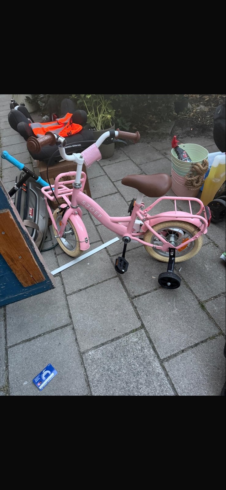 Zo goed als nieuwe SJOEF  kinderfiets - Stoere roze  fiets, Ophalen, Terugtraprem, Zijwieltjes, Minder dan 16 inch