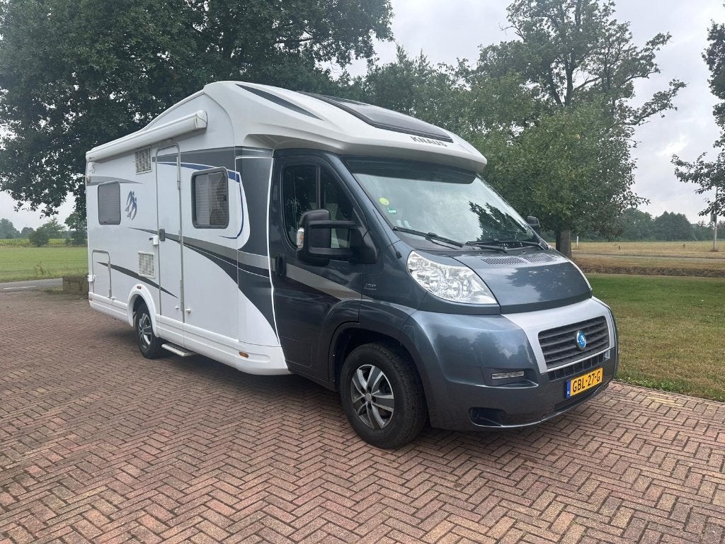 Caravans And Camping Zeer