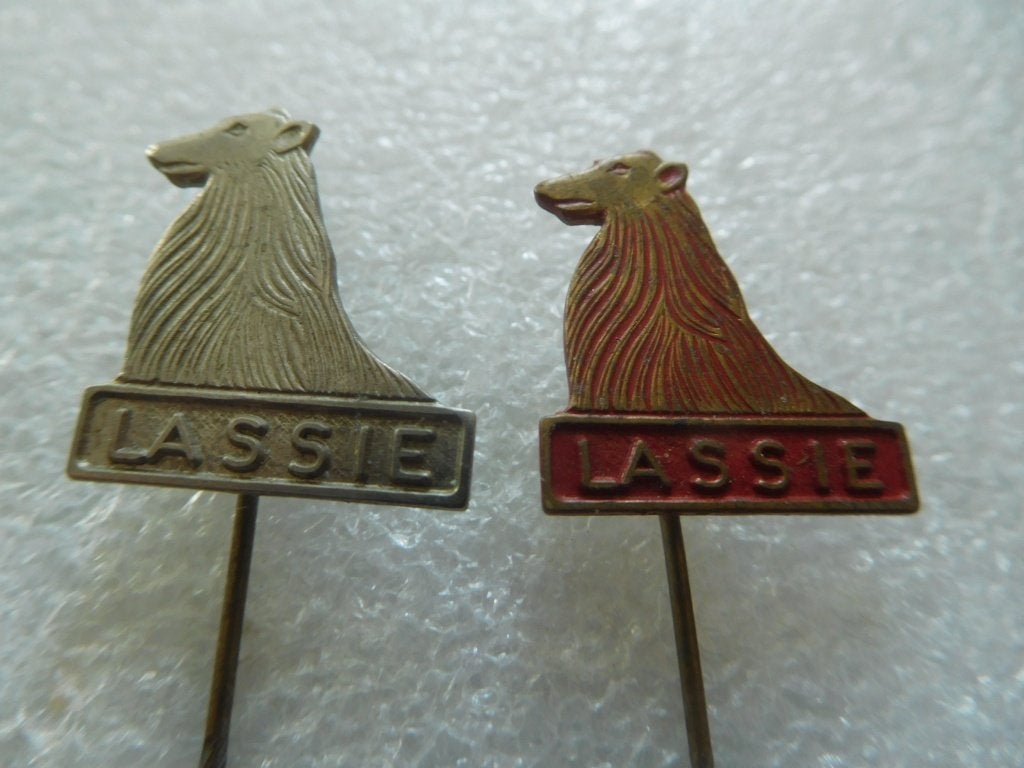 speldjes Lassie zilverkleur en rood, Verzenden, Zo goed als nieuw, Overige onderwerpen