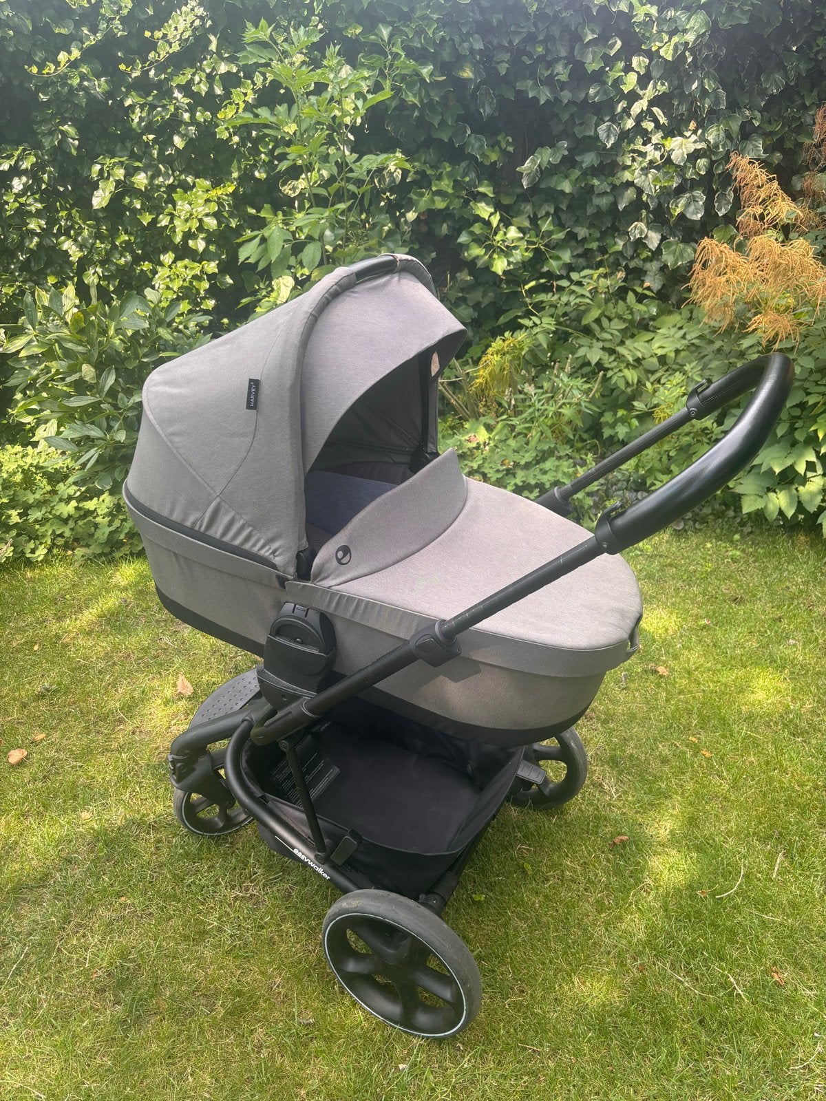Easywalker Harvey 3 Combiwagen - olijfgroen, Kinderen en Baby's, Zo goed als nieuw, Combiwagen, Met reiswieg, Ophalen