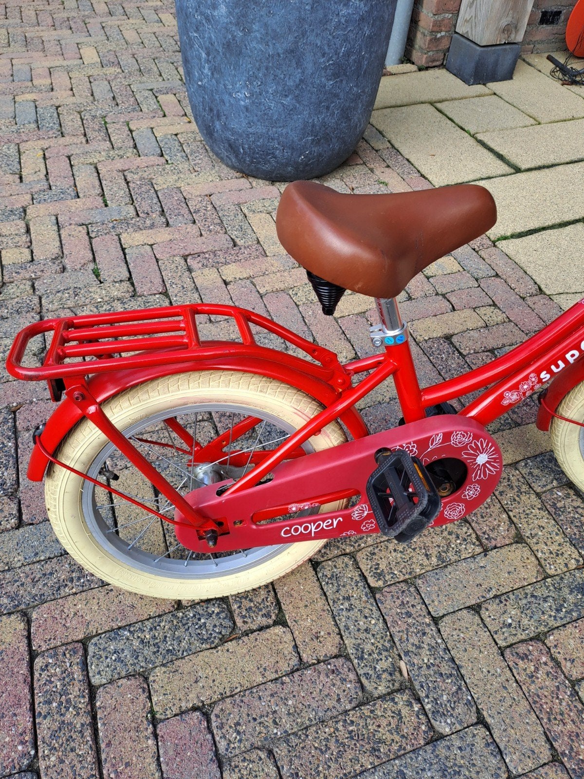 Foto 3 van Supersuper Cooper Kinderfiets Rood 16 inch