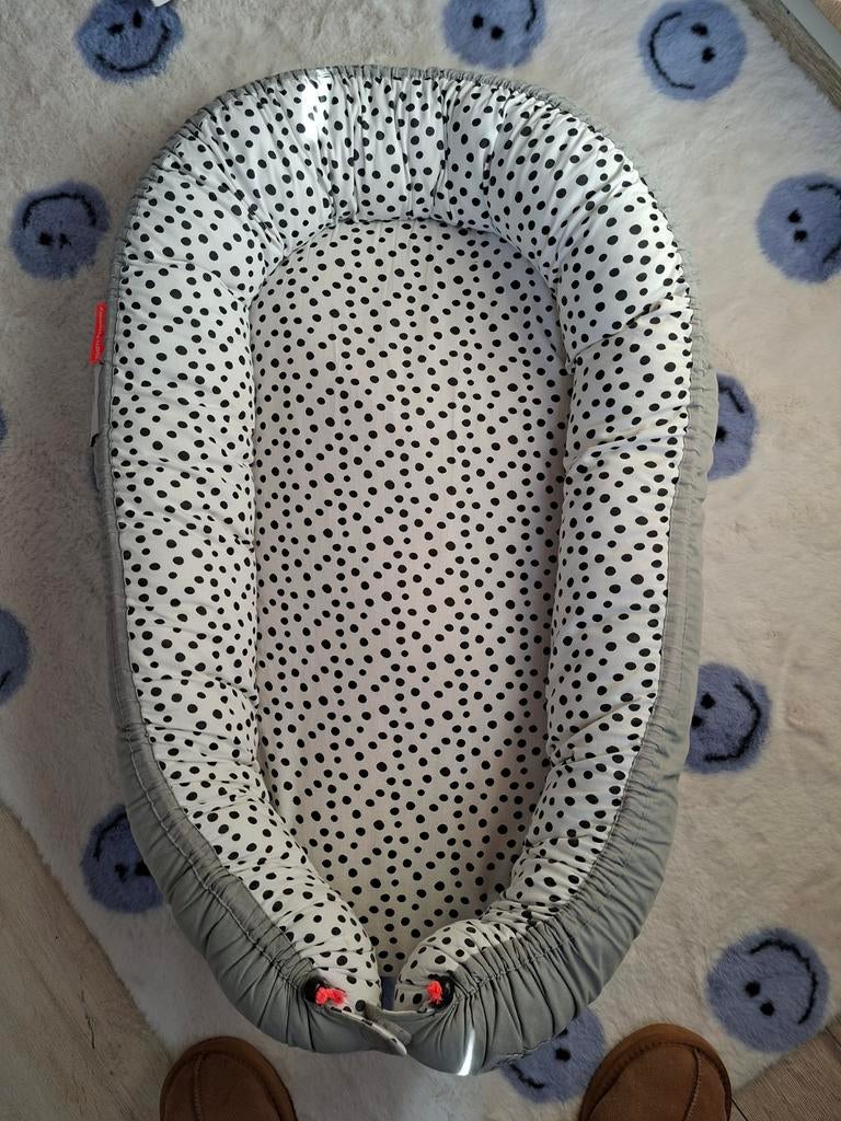 Done by Deer babynestje grijs met stippen, Ophalen of Verzenden, Zo goed als nieuw