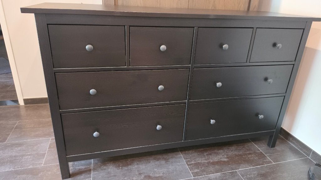 Zeer mooie Ikea Hemnes 8 ladekast commode dressoir, Ophalen, 100 tot 150 cm, 5 laden of meer, Zo goed als nieuw