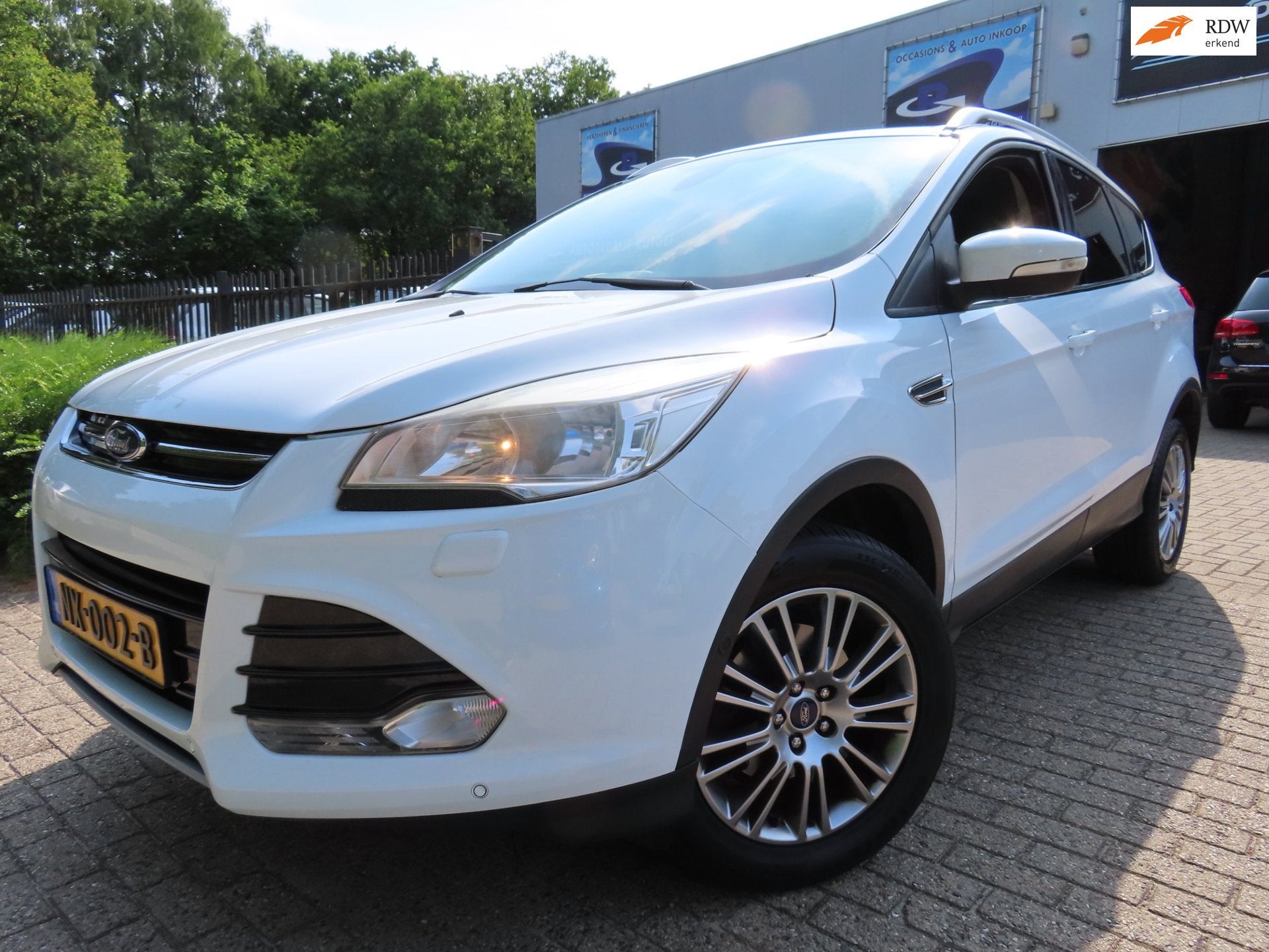 Ford Kuga 1.6 Titanium 150 pk, Auto's, Ford, Voorwielaandrijving, 15 km/l, Gebruikt, Zwart