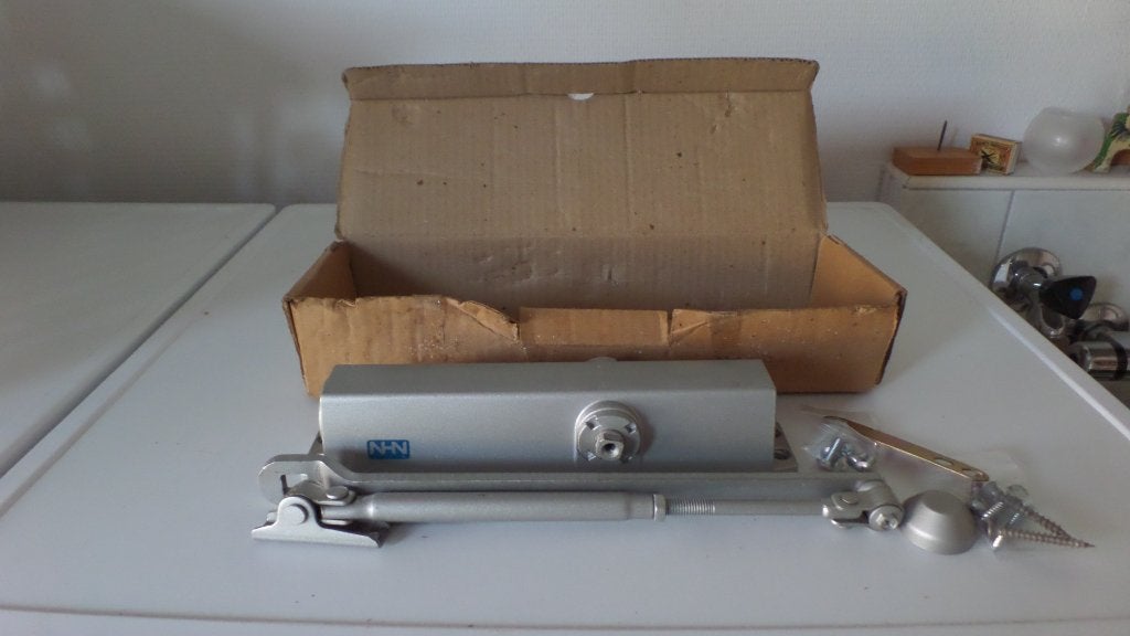 Deurdranger, DAIHATSU-JAPAN, No. 80-(#9152), Ophalen of Verzenden, Nieuw, Overige materialen, Overige typen