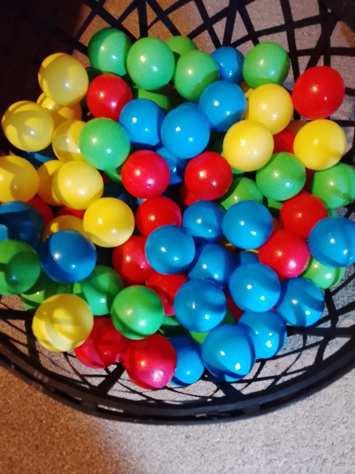 207 gekleurde ballen voor ballenbak nr 7, Ophalen of Verzenden, Gebruikt, Jongen of Meisje