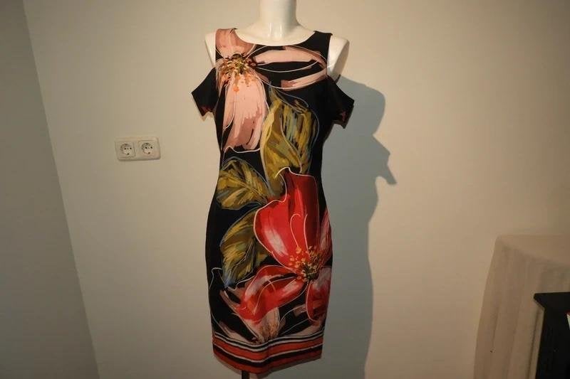 Frank Lyman beeldschone jurk grote bloemen print kleur M, Maat 38/40 (M), Zo goed als nieuw, Knielengte, Frank Lyman
