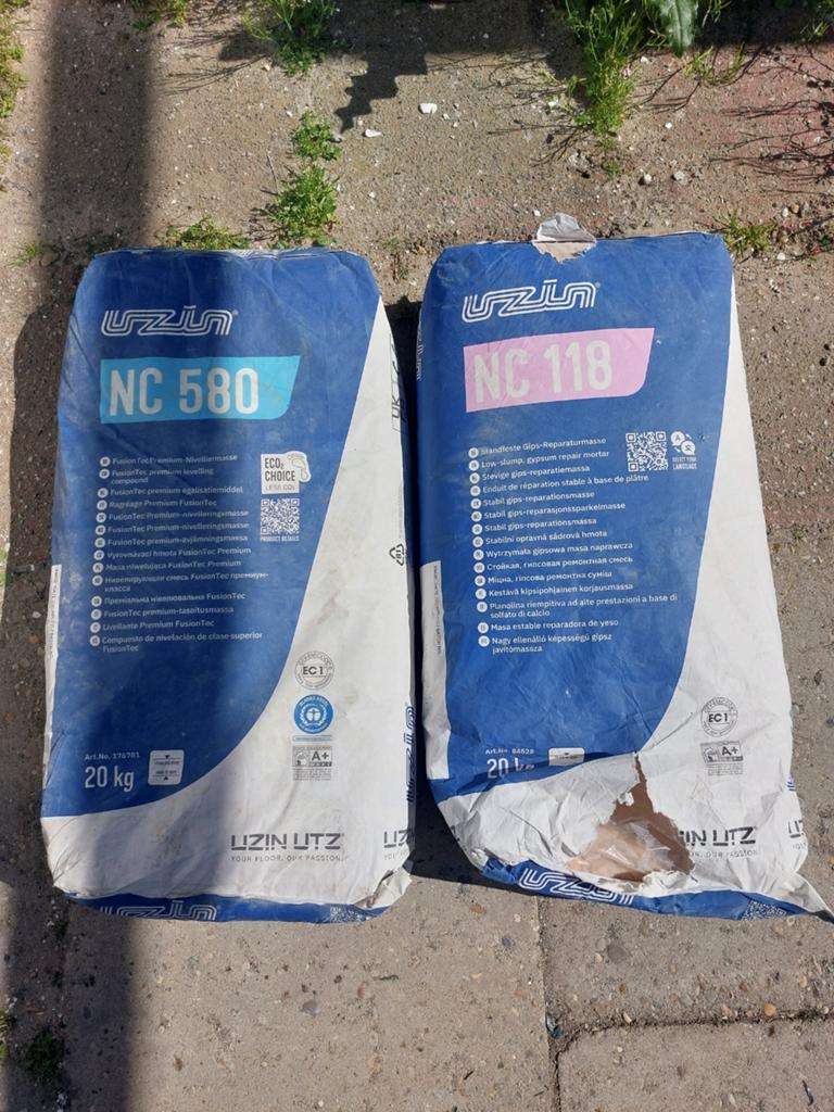 Uzin NC580 4x & NC118 2x, Ophalen, Gebruikt