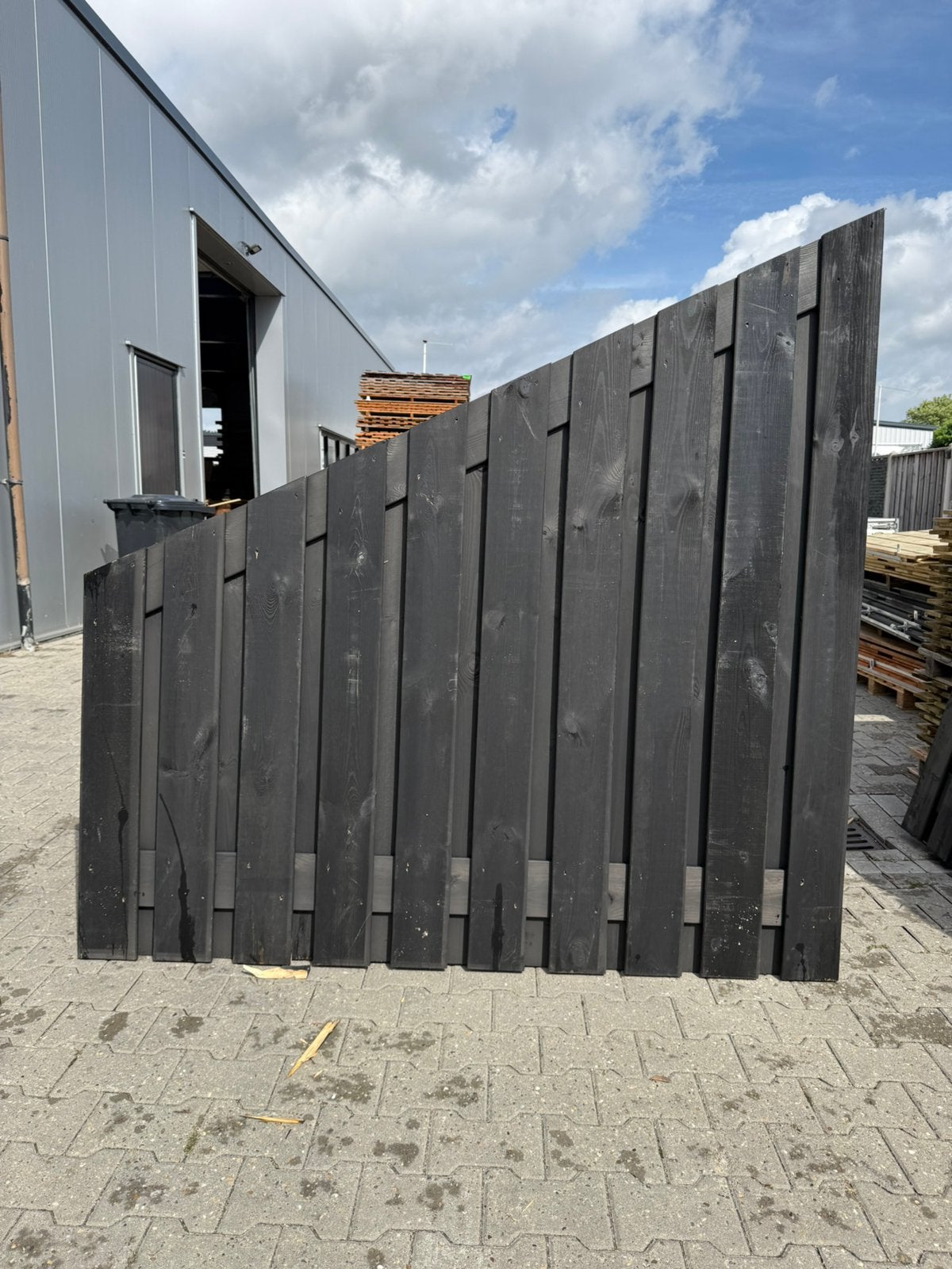 Zwart grenen verloopscherm | Restpartij, Ophalen, 1 tot 2 meter, Minder dan 3 meter, Nieuw