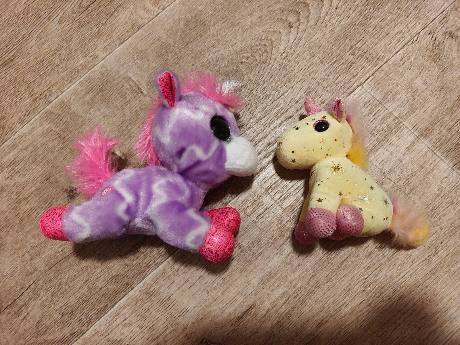 Leuke eenhoorn knuffels - set van 2, Eenhoorn, Ophalen of Verzenden, Zo goed als nieuw, Meerkleurig