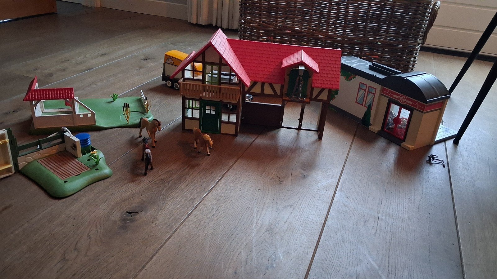 Grote Playmobil set: boerderij, winkel en veel extra's, Ophalen, Gebruikt