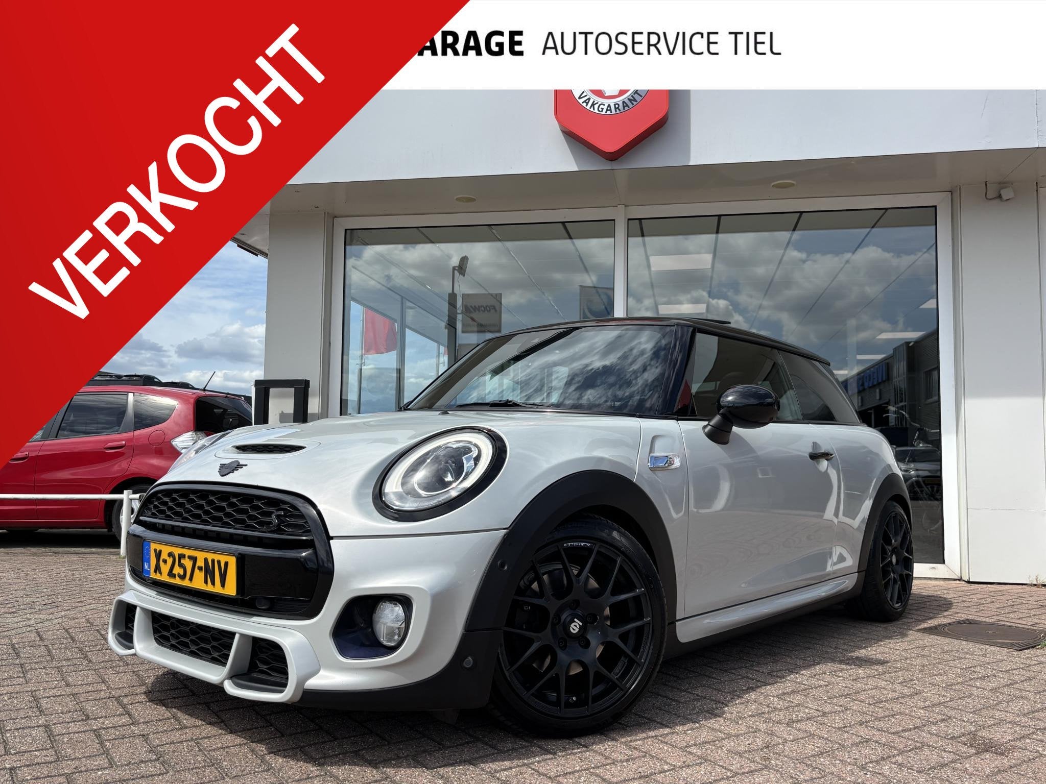 MINI 3-Deurs 2.0 Cooper S Chili Serious Business Schuifdak /, Auto's, 1998 cc, Gebruikt, Euro 6, 4 stoelen