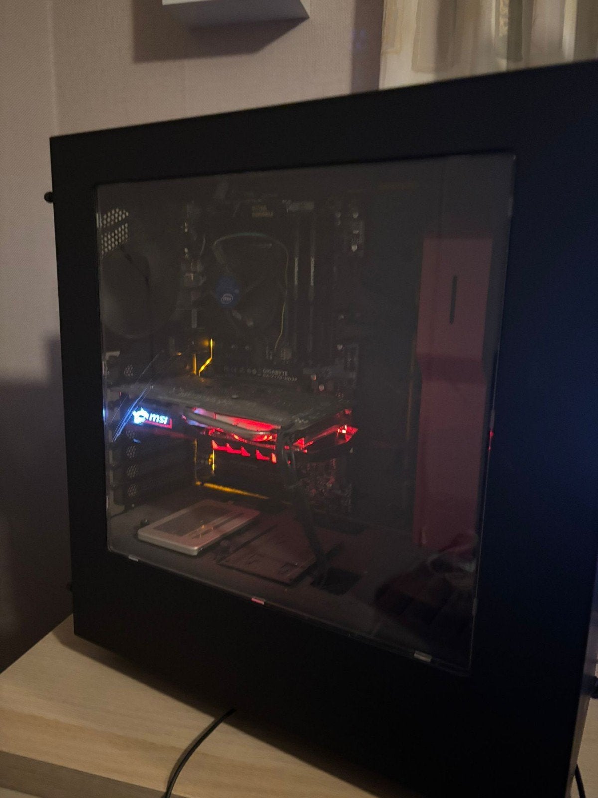 Gaming PC - Intel i5-7400, 8GB RAM, GTX 1050 Ti, SSD, Computers en Software, Desktop Pc's, Ophalen, Gebruikt, 8 GB, SSD