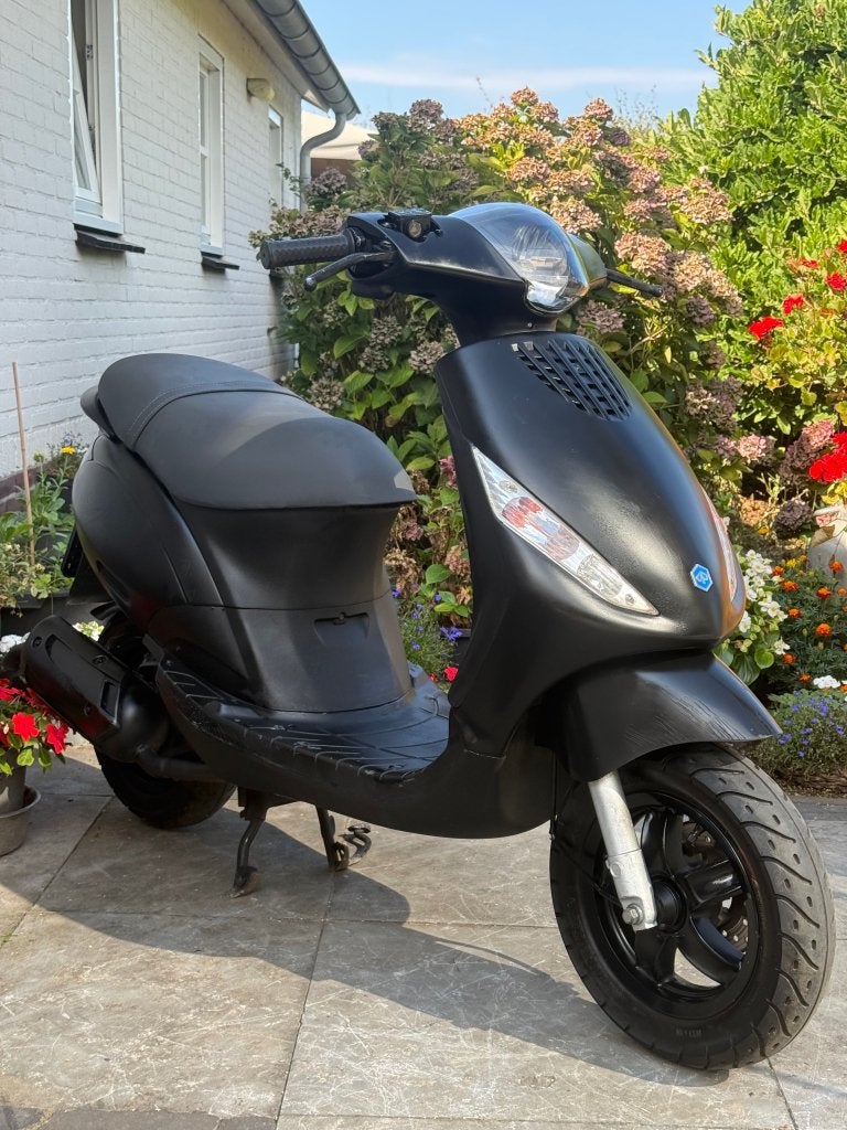 ⭐️Piaggio zip 2 takt 50cc Mat zwart 2015 Brom⭐️