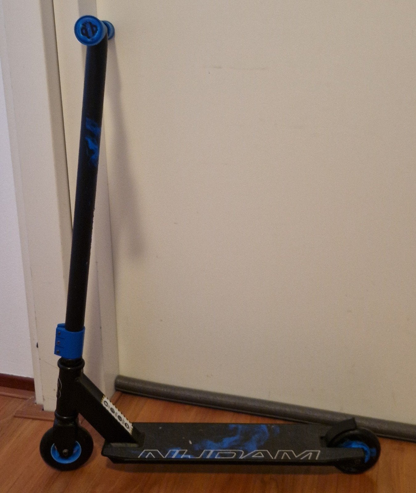 Stoere stuntstep met slot, Ophalen, Zo goed als nieuw, Gewone step, Nijdam