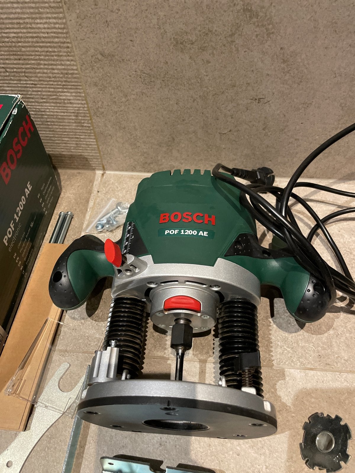 Bosch Bovenfrees POF 1200 AE - Krachtig en Compleet, Ophalen of Verzenden, Zo goed als nieuw, Elektrisch, Bovenfrees