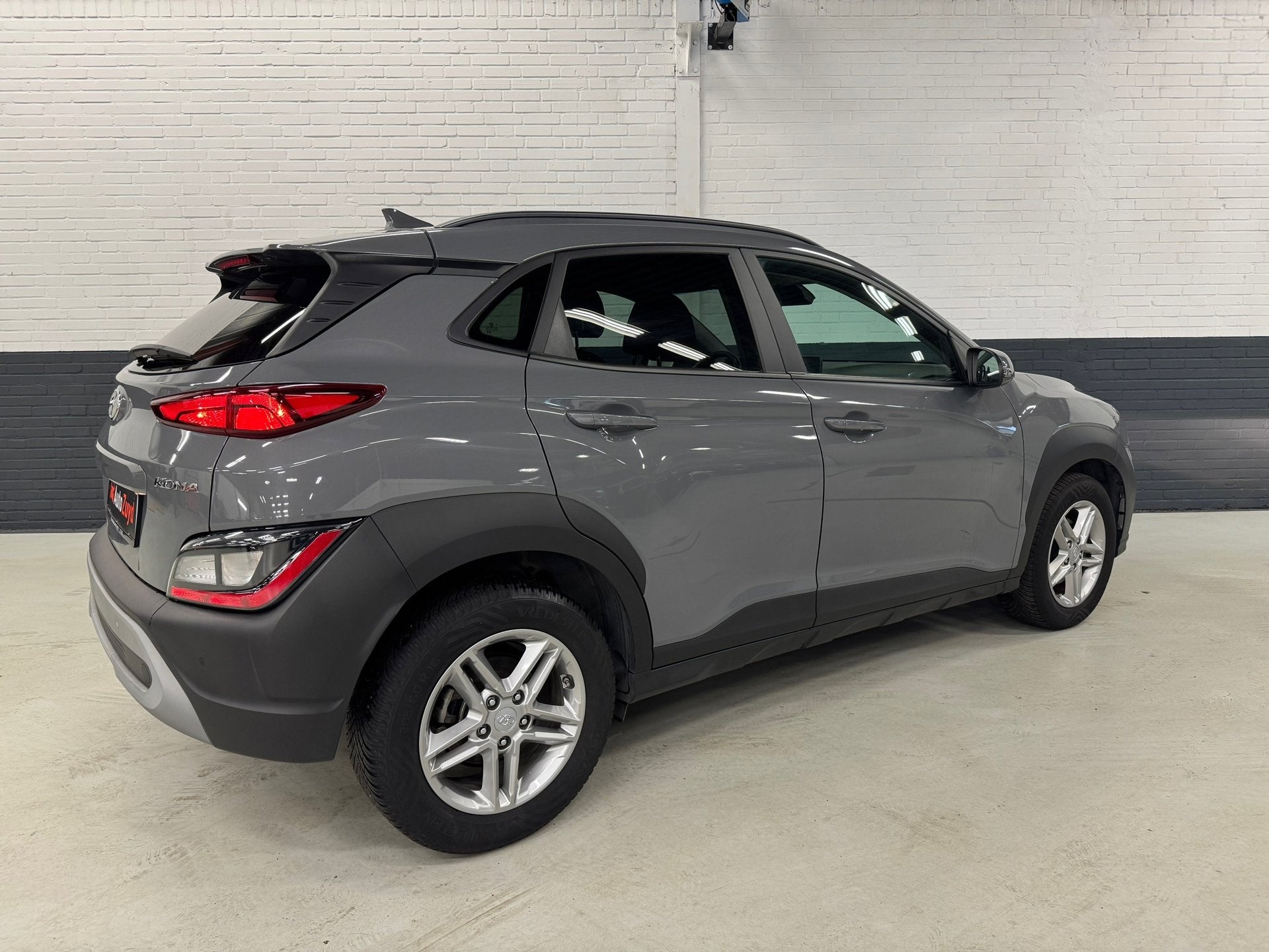 Foto 3 van Hyundai Kona 1.0 T-GDI Automaat / Navi / Camera / Clima