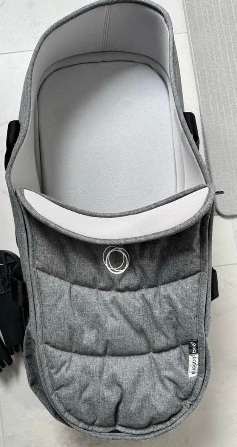 Bugaboo Bee 6 reiswieg (zonder adapters), Kinderen en Baby's, Kinderwagens en Combinaties, Bugaboo, Zo goed als nieuw, Met reiswieg