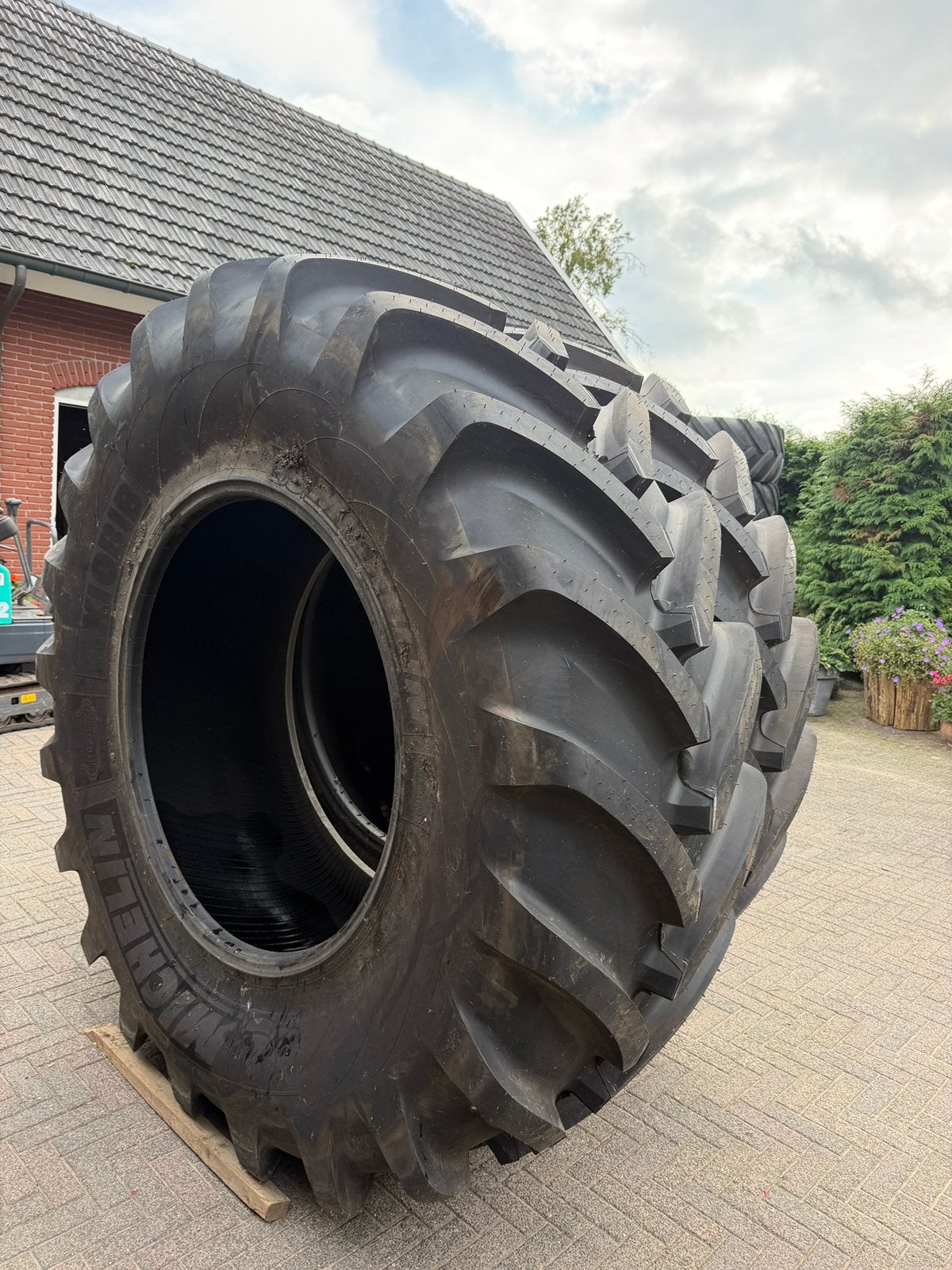 Michelin axiobib IF710/75R42 nieuw, Zakelijke goederen, Ophalen