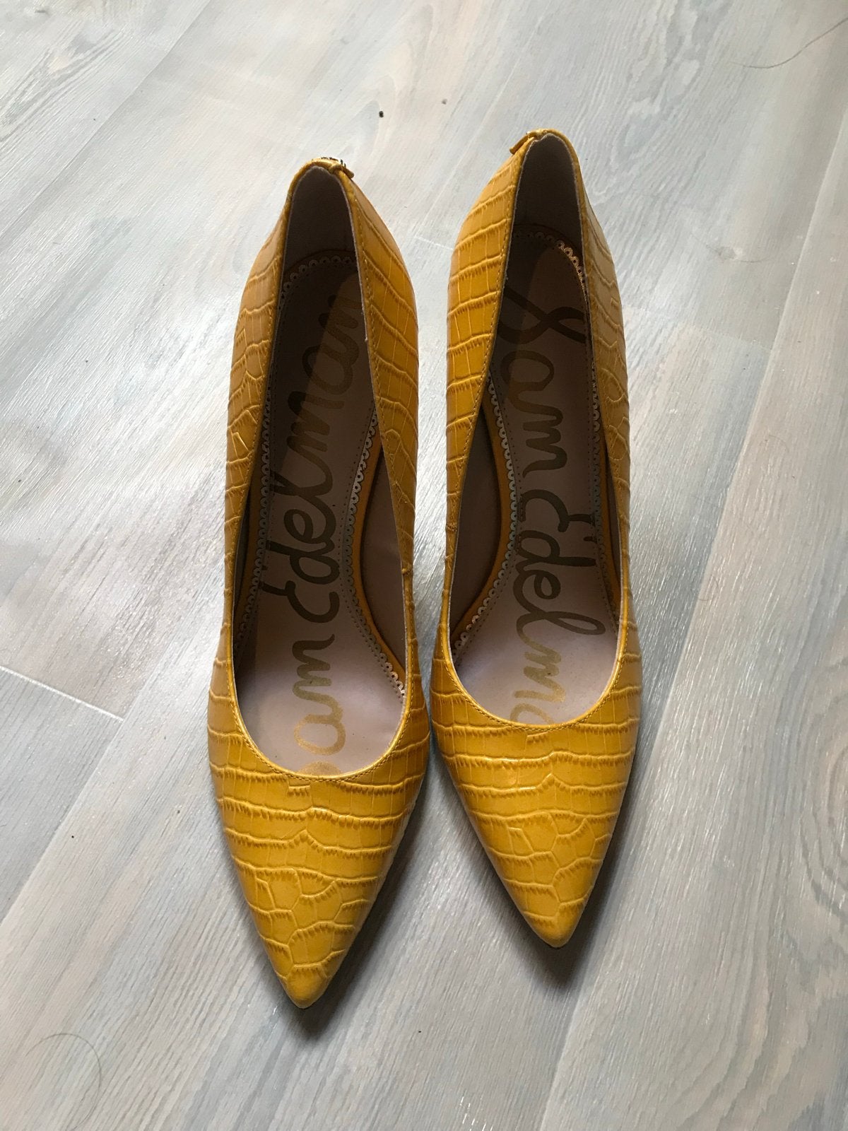 Sam Edelman Gele Pumps met Krokodillenprint, Kleding | Dames, Schoenen, Ophalen of Verzenden, Zo goed als nieuw, Geel, Pumps