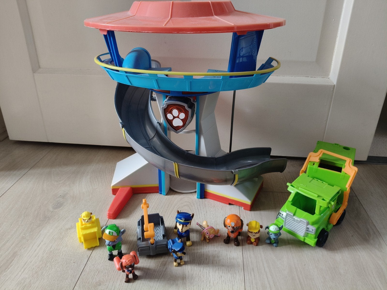 Paw Patrol uitkijktoren met toebehoren, Ophalen of Verzenden, Gebruikt