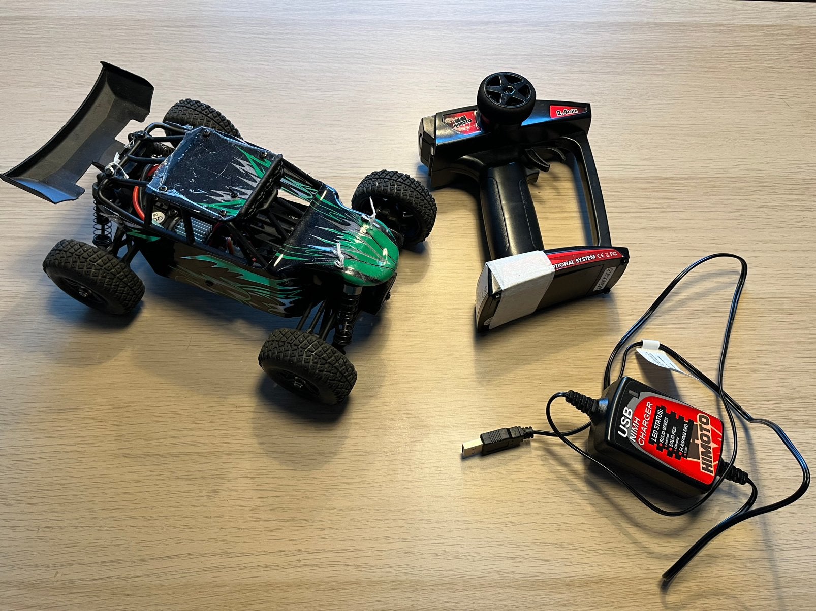 Bestuurbare auto Himoto, Hobby en Vrije tijd, Gebruikt, Auto offroad, Overige schalen, Ophalen