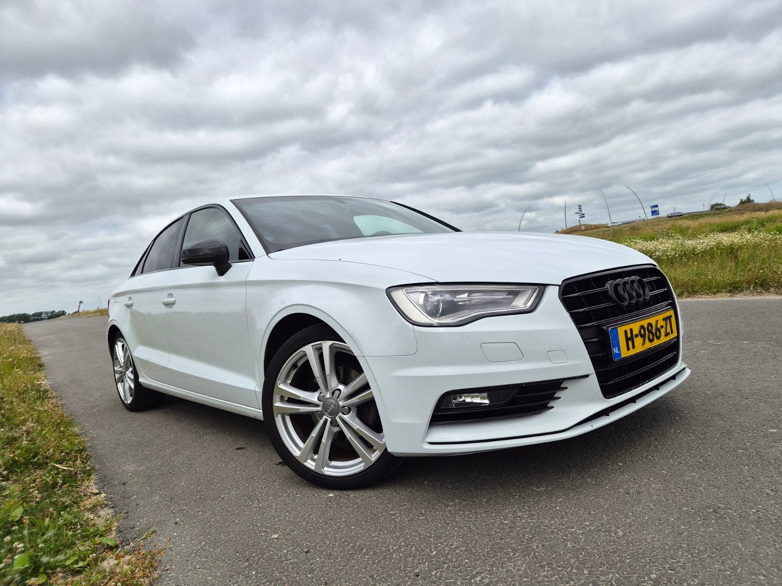 Audi A3 1.4 Tfsi COD Sedan S-tronic 2014 145dkm, Auto's, Audi, 1225 kg, 4 cilinders, Wit, 1395 cc
