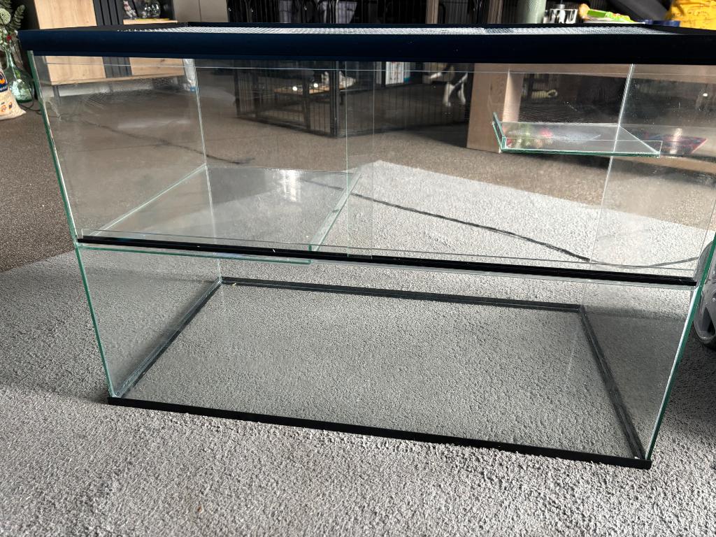 Terrarium / Hamsterkooi, Kooi, 75 tot 110 cm, Ophalen, Minder dan 60 cm