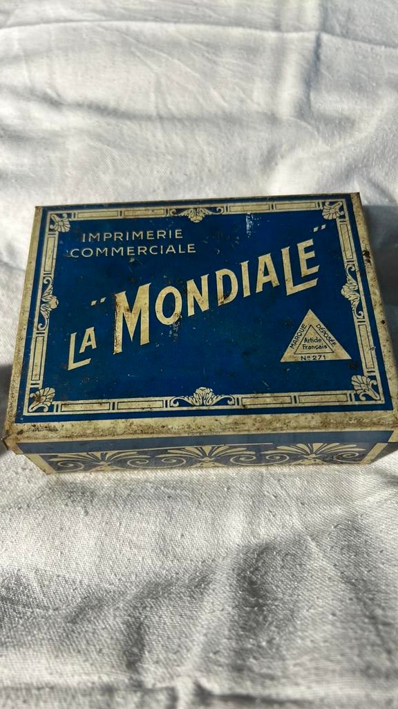 1920-1930 Vintage blik Frans, La mondiale, drukkerij letters, Ophalen of Verzenden, Gebruikt, Overige