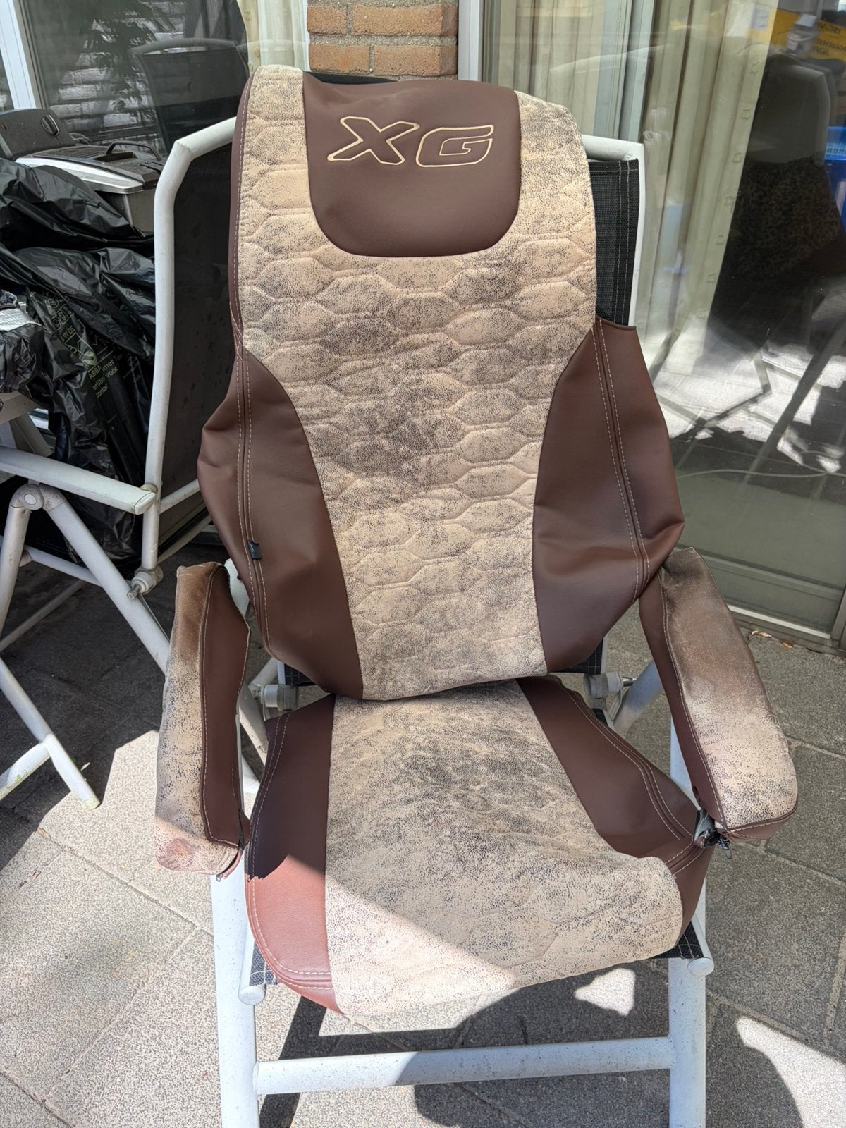 Bekleding set DAF XG 3,5 jaar oud., Ophalen