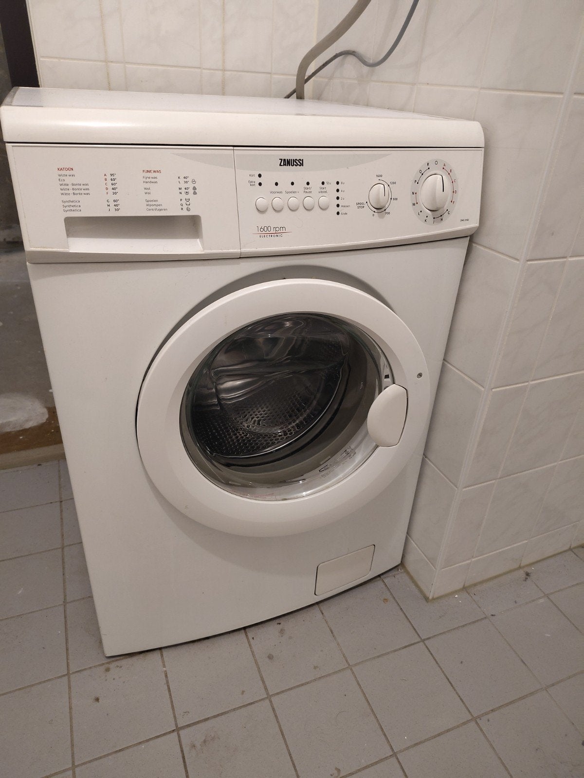 Zanussi wasmachine, werkend, Witgoed en Apparatuur, Ophalen, 1200 tot 1600 toeren, Gebruikt, 4 tot 6 kg