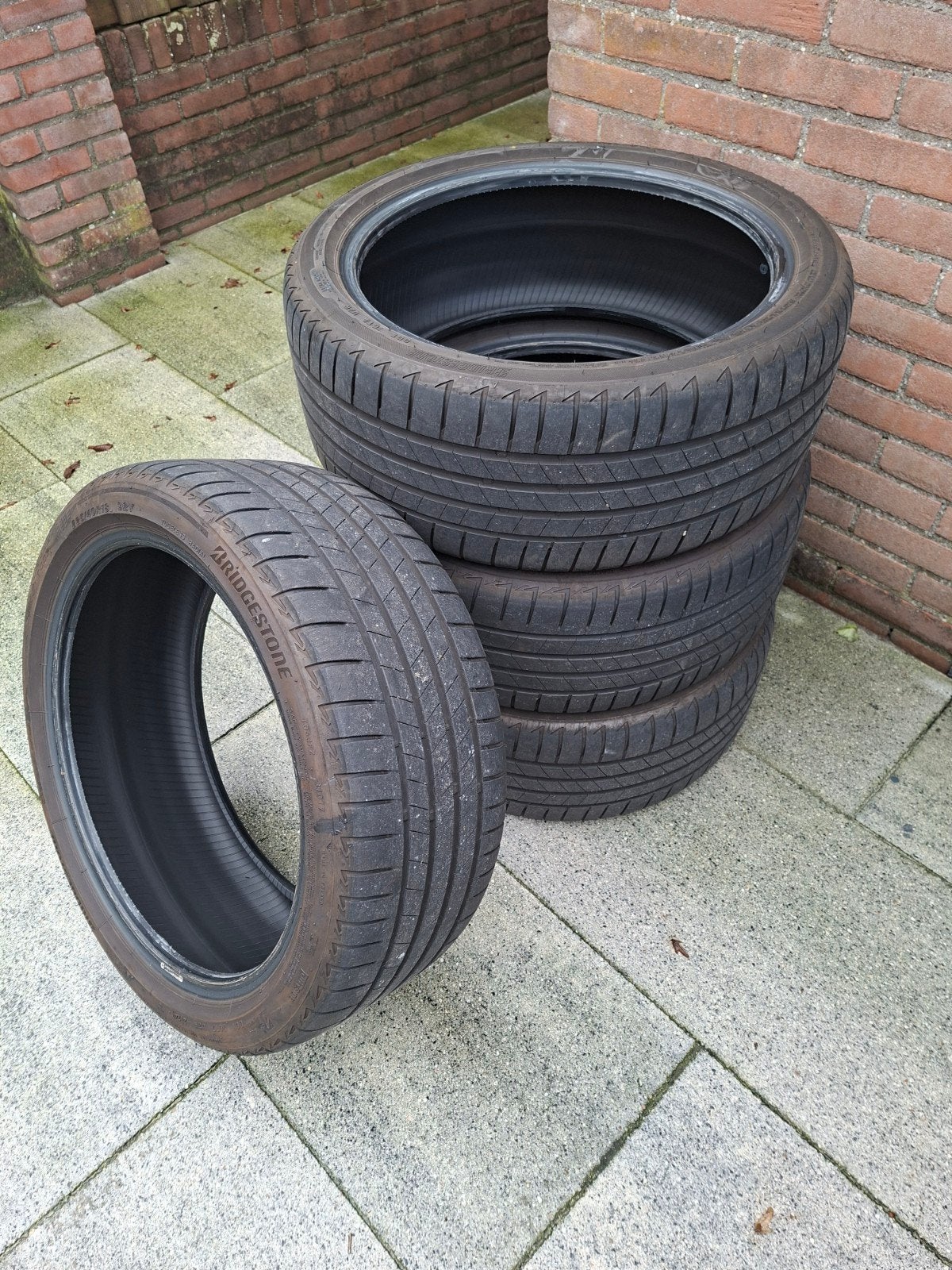 Bridgestone zomerbanden 225/40R18 92Y, Ophalen, 18 inch, Gebruikt, Band(en)