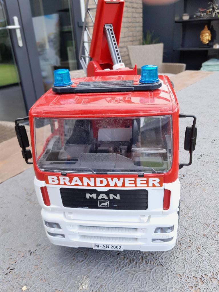 Diverse Bruder vrachtwagens en buldozer en graver!, Ophalen, Zo goed als nieuw