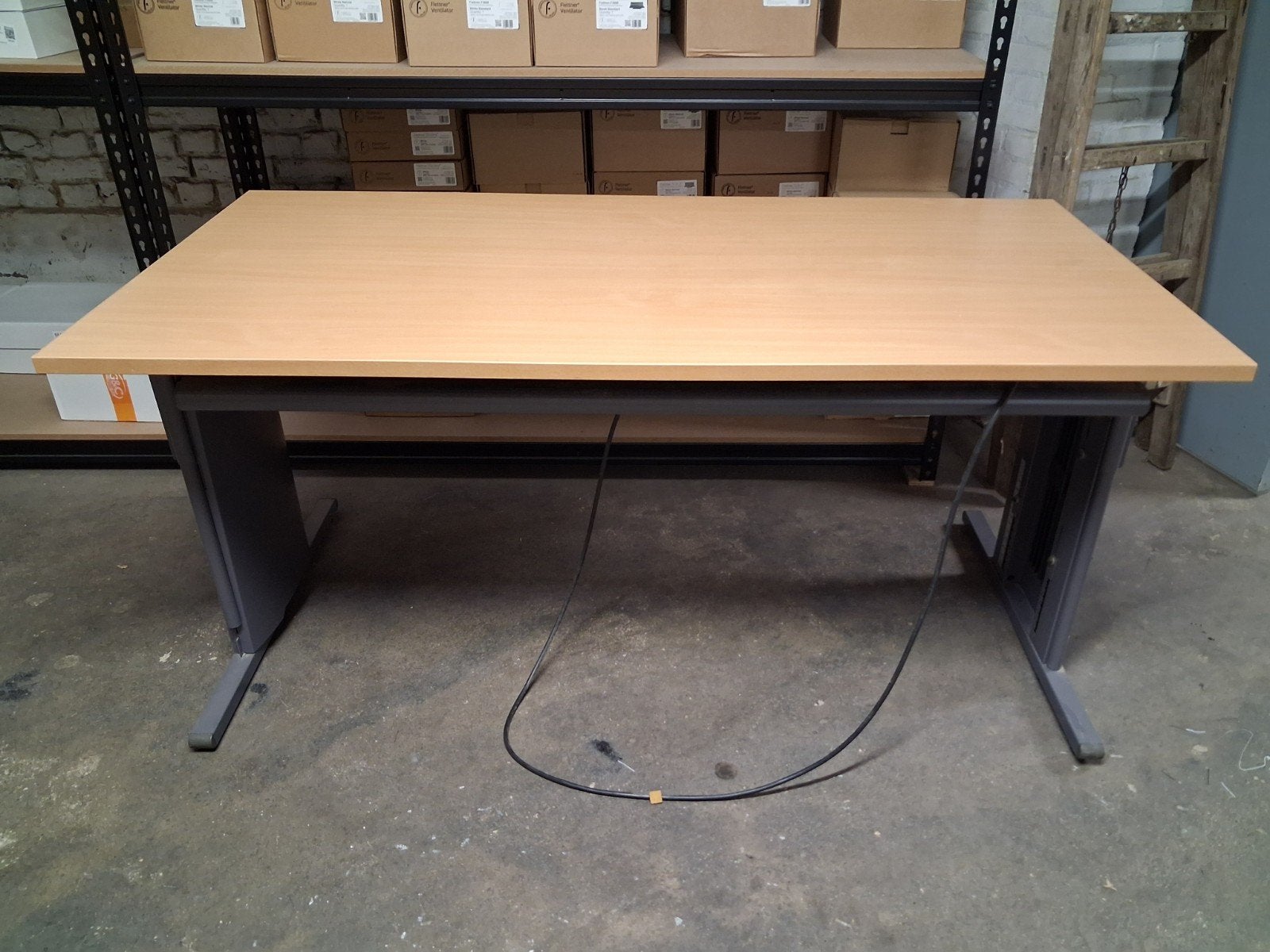 Verstelbaar bureau 160x80 cm, Ophalen, Gebruikt, Hout, In hoogte verstelbaar
