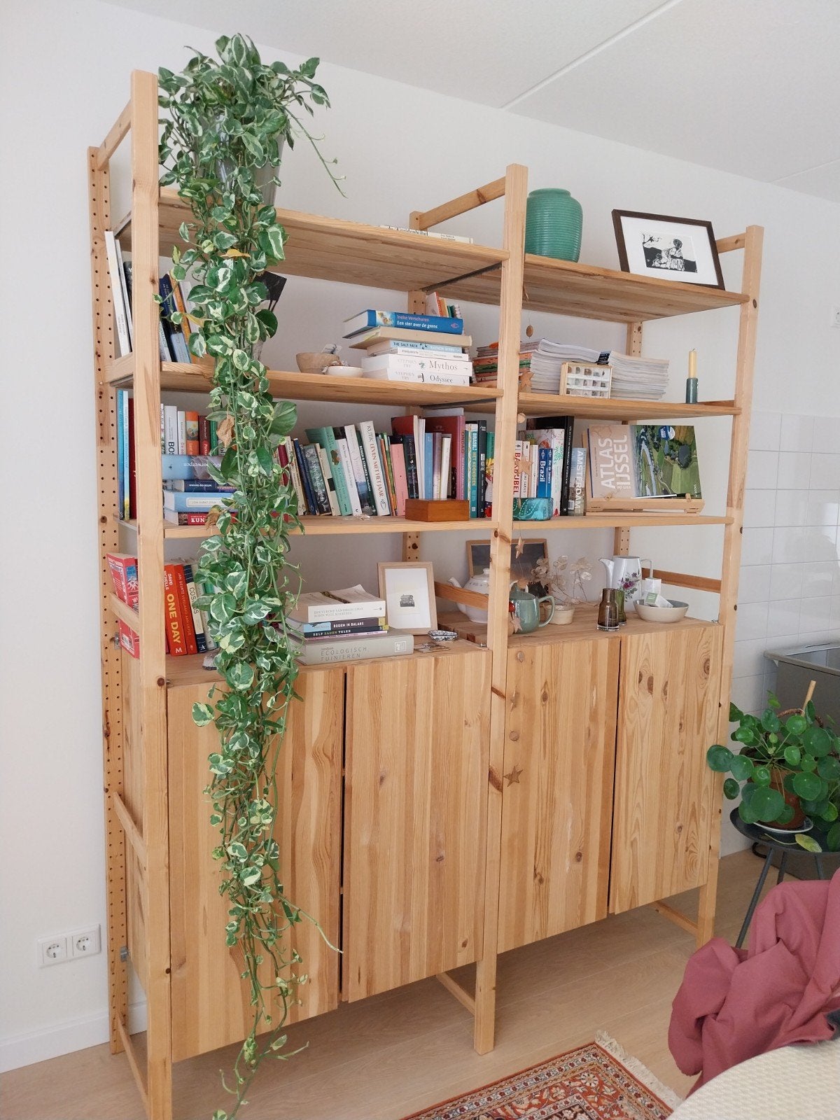 IKEA IVAR kast met planken en deuren, Huis en Inrichting, 200 cm of meer, 50 tot 100 cm, Grenenhout, 25 tot 50 cm