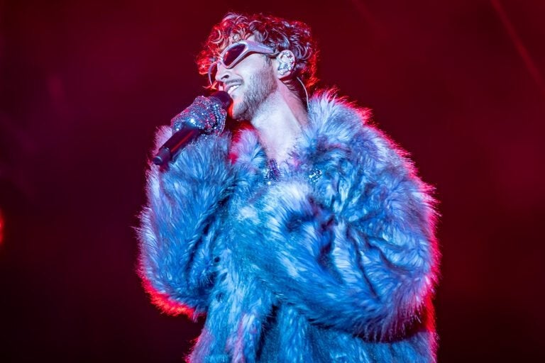 Te koop: 2 tickets voor Oscar and the Wolf, Twee personen