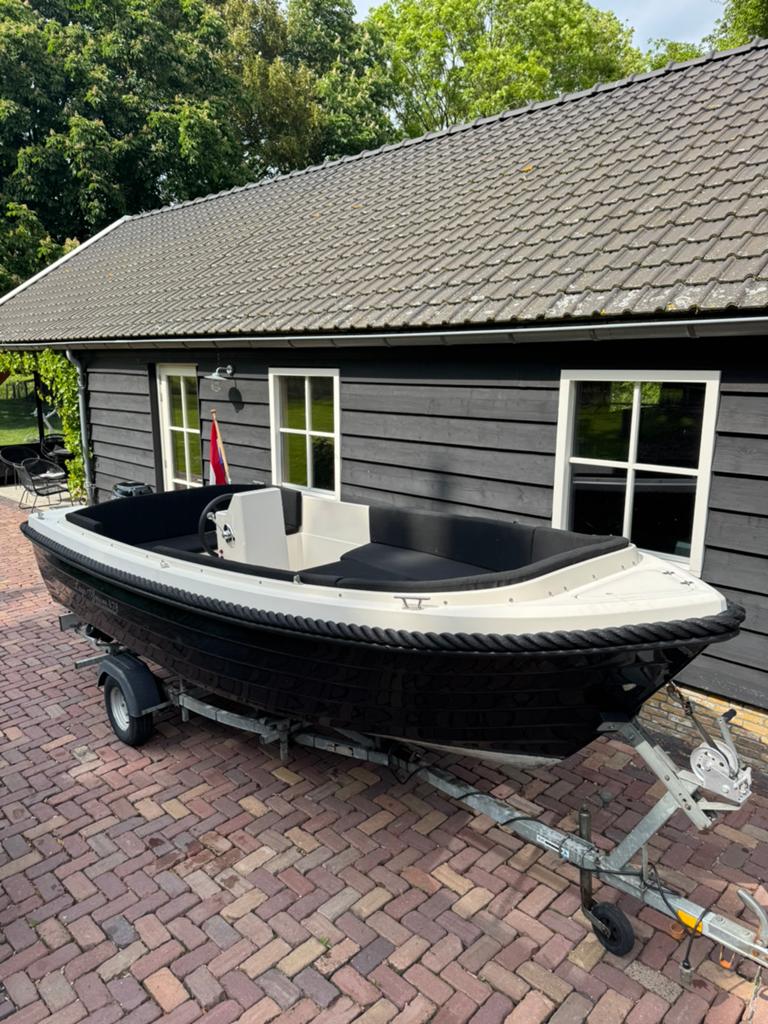 Nette Lago Amore 478 Sloep met Suzuki 9.9pk en kanteltrailer, Ophalen, Consoleboot, Lago Amore, Rondzit