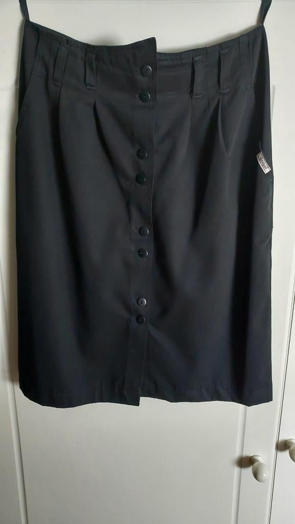 rokje, € 14  chique, zwart, boven knie, maat 38, Maat 38/40 (M), Zwart, Ophalen of Verzenden, Zo goed als nieuw