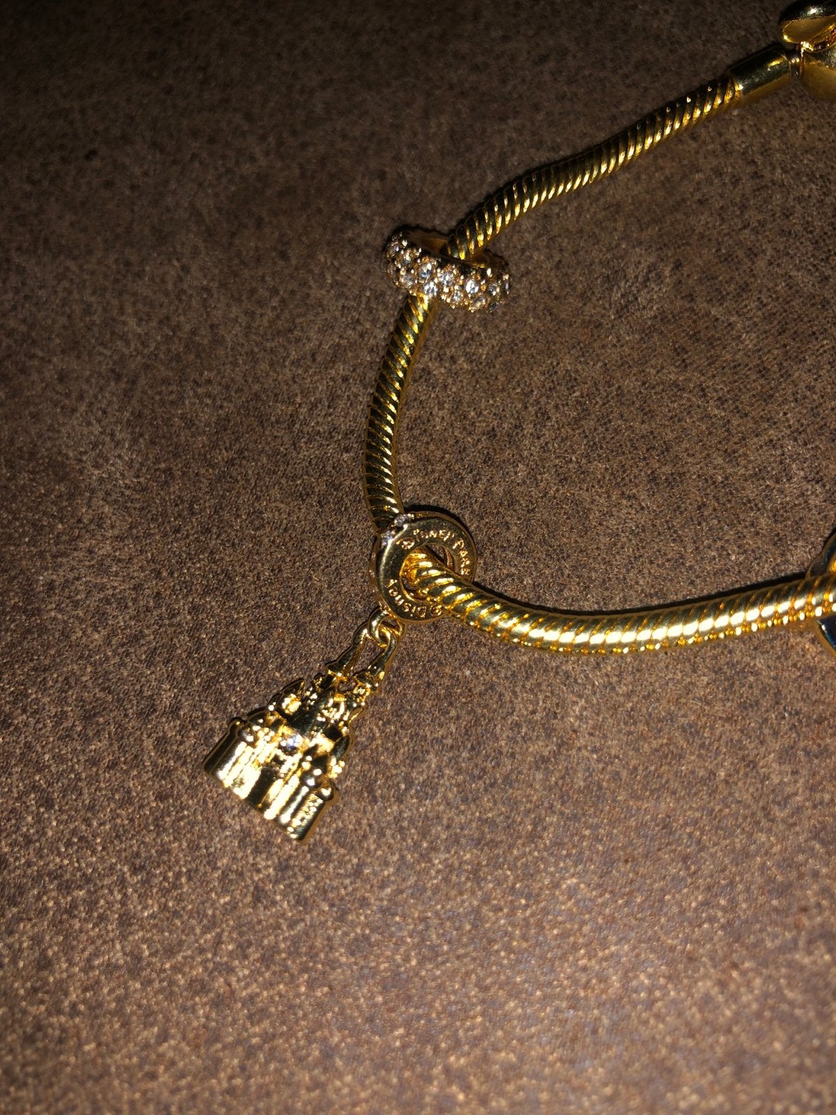 Disney Mickey bedelarmband met zilveren bedels, Sieraden, Tassen en Uiterlijk, Armbanden, Ophalen of Verzenden, Zo goed als nieuw