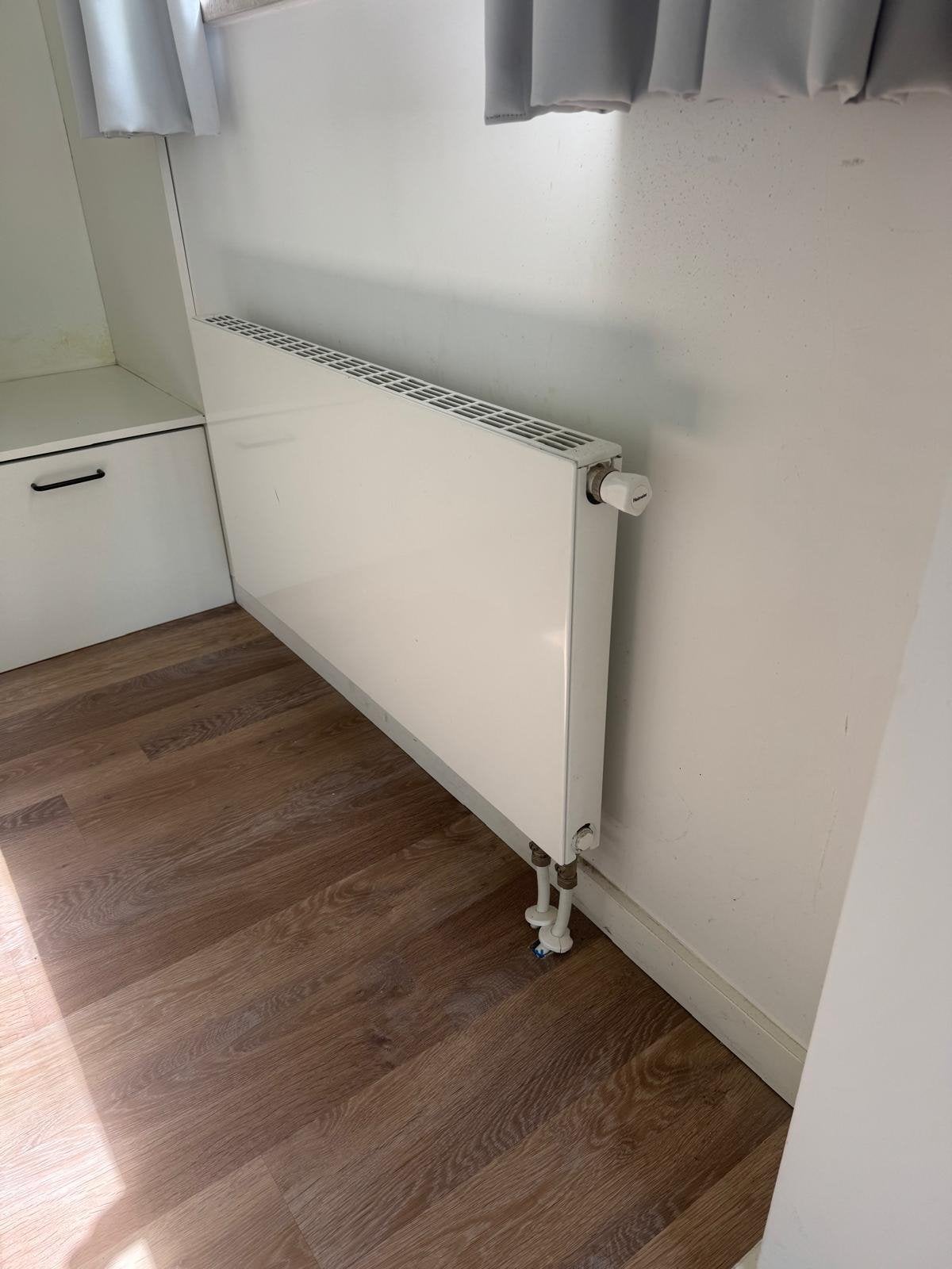 Radiator ombouw, Ophalen, 30 tot 80 cm, Gebruikt, Radiator