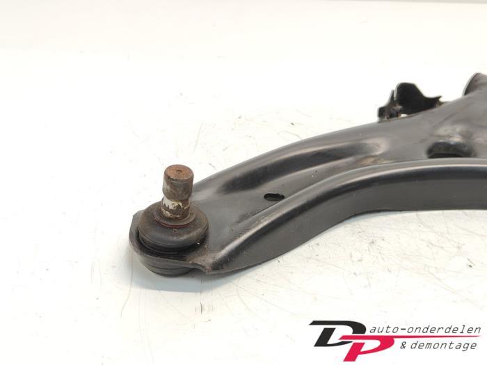 Draagarm links-voor van een Mazda 2, Gebruikt, -, -, Ophalen of Verzenden