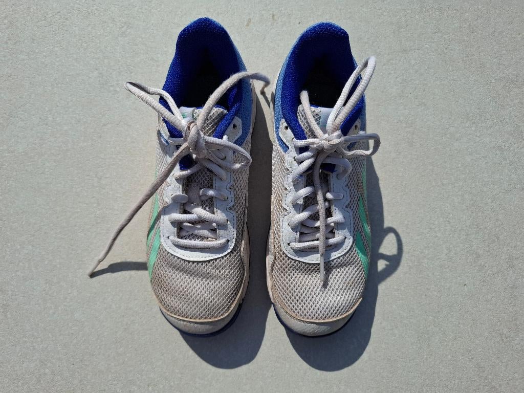 Tennisschoenen Adidas maat 35, Adidas, L00, Schoenen, Ophalen of Verzenden