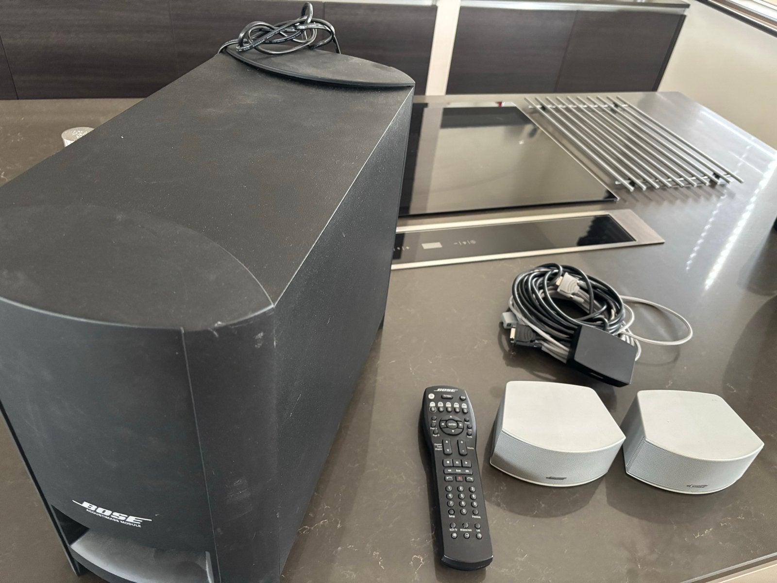 Bose acoustimass met 2 luidsprekers, Overige merken, Gebruikt, 2.1-systeem, 70 watt of meer