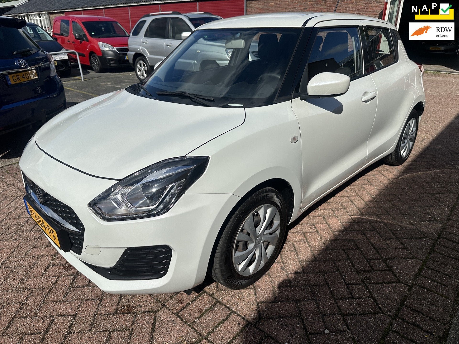 Suzuki Swift 1.2 Comfort Smart Hybrid AIRCO PDC CC NAP APK, Gebruikt, 4 cilinders, 400 kg, Origineel Nederlands