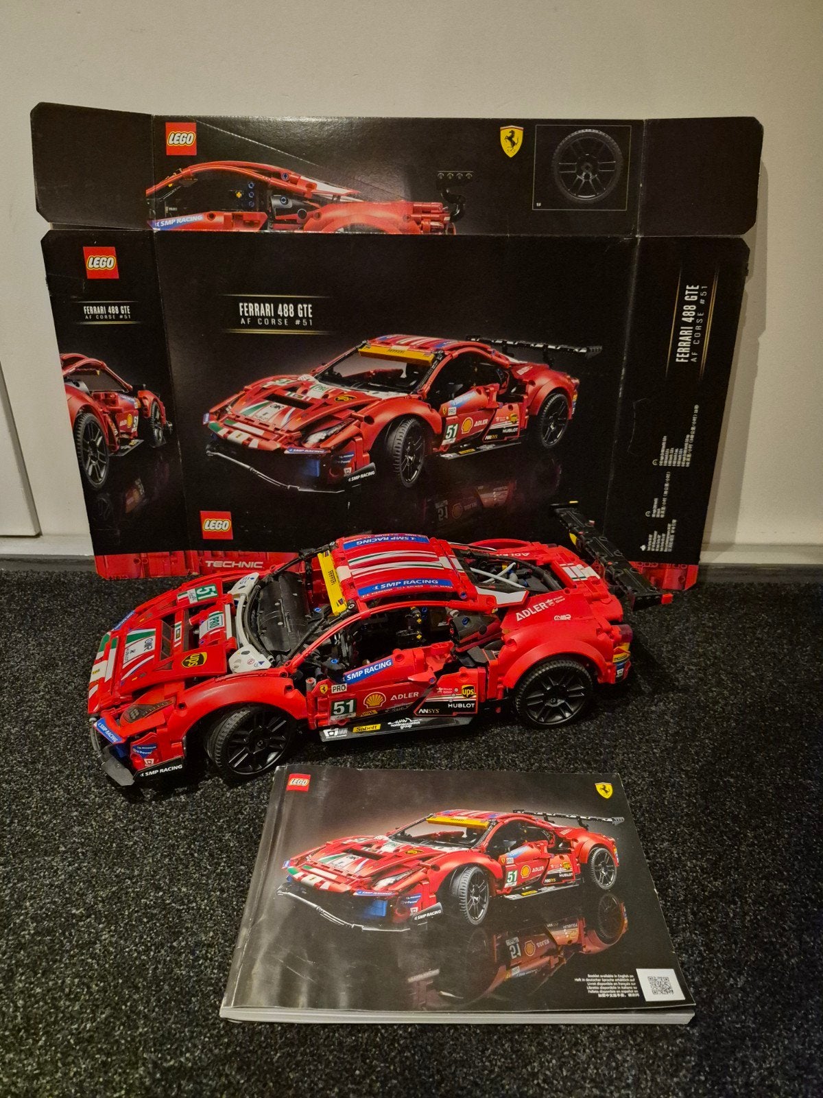 LEGO Technic Ferrari 488 GTE AF Corse #51 (42125), Ophalen, Aastvej 1, 7190 Billund, Denemarken, Zo goed als nieuw, Privacy.officer@lego.com