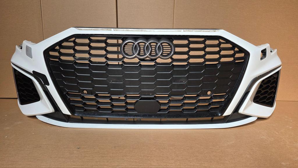 Voorbumper Audi A3 8Y S-Line KLS 4xPDC ORGINEEL BUMPER, Gebruikt, -, Voor, Ophalen of Verzenden
