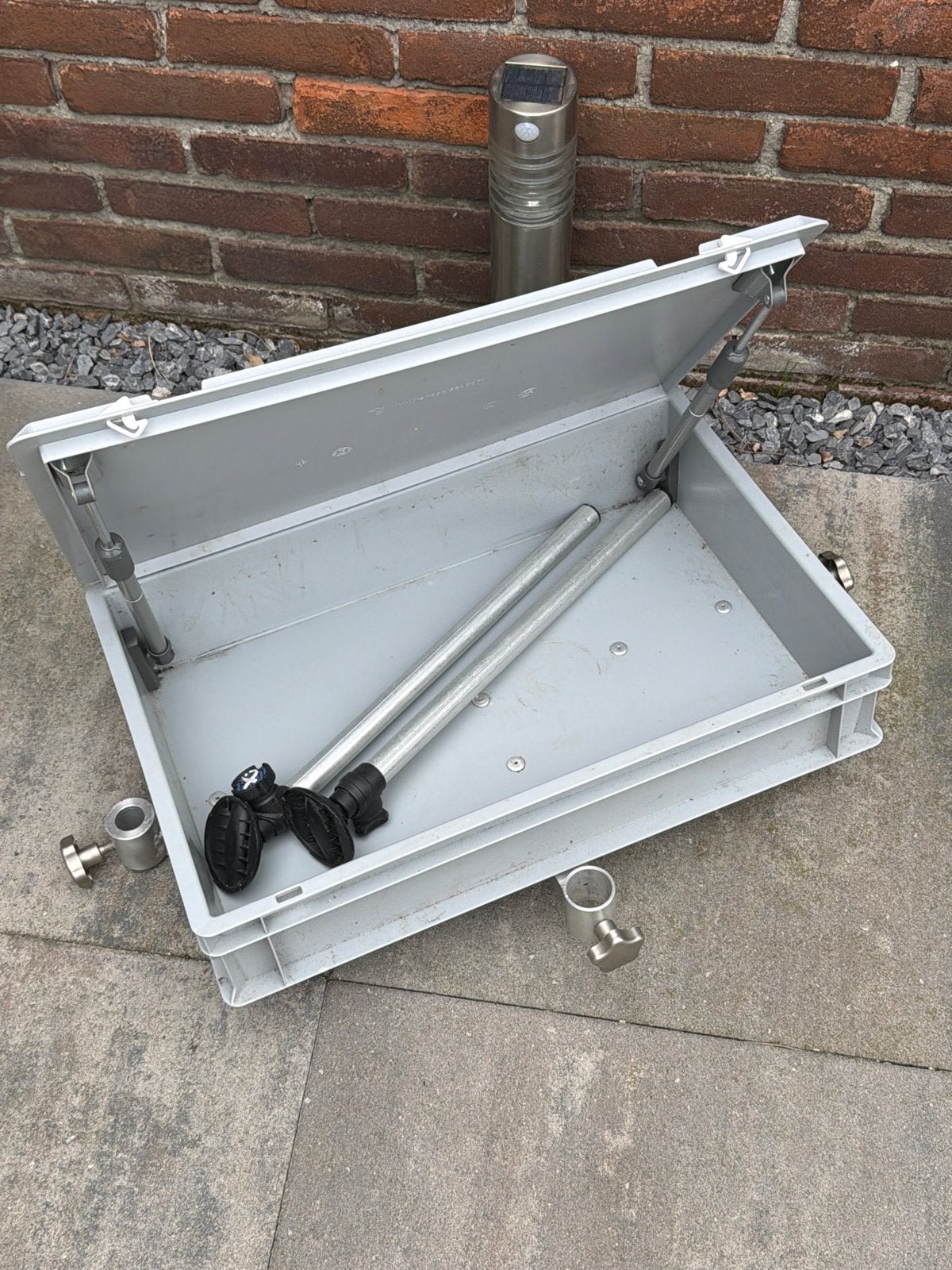 Aaskist met 36mm aansluiting en 2x 25mm poten, Watersport en Boten, Ophalen, Gebruikt